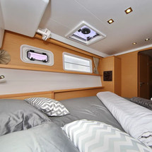 Lagoon 450 F