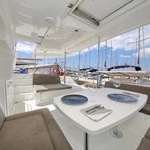 Lagoon 450 F