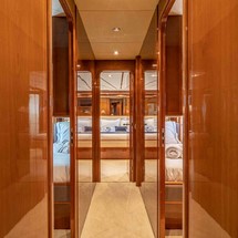 Falcon Yachts 86