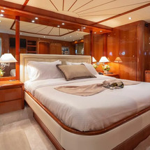 Falcon Yachts 86