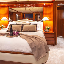Falcon Yachts 86