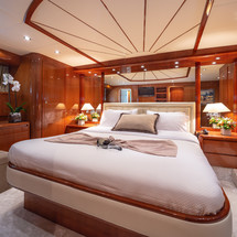 Falcon Yachts 86