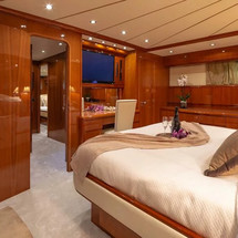 Falcon Yachts 86