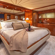 Falcon Yachts 86