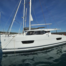 Fountaine Pajot Lucia 40