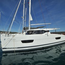 Fountaine Pajot Lucia 40
