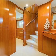 Falcon Yachts 92