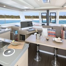 Fountaine Pajot Lucia 40