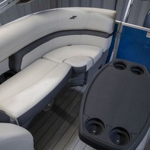 Starcraft Marine EX 22 R