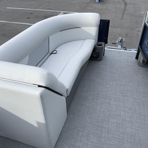 Larson LX 850 Classic SF