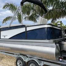Larson LX 850 Classic SF