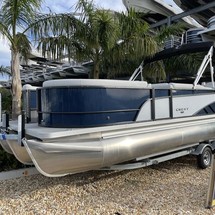 Larson LX 850 Classic SF