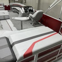 Bennington 24 sbrx