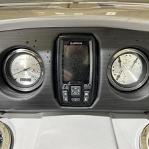 Bennington 24 sbrx