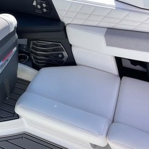 Super Air Nautique G23