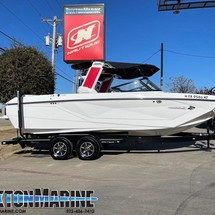 Super Air Nautique G23