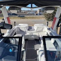 Super Air Nautique G23