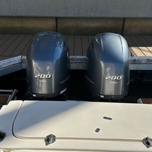 Grady-White Freedom 275