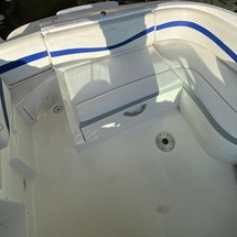 Maxum 2400