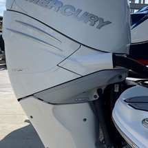 Sea Ray SDX 270 OB