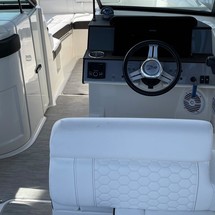 Sea Ray SDX 270 OB