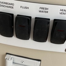Four Winns H310