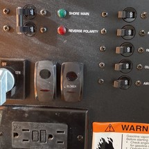 Four Winns H310