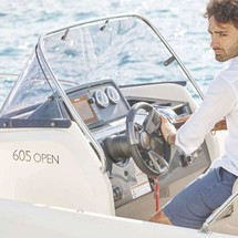 Quicksilver Activ 605 Open