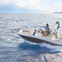 Quicksilver Activ 555 Open