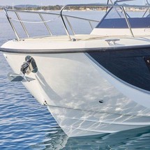 Quicksilver Activ 875 Sundeck