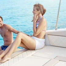 Quicksilver Activ 875 Sundeck