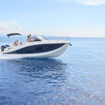 Quicksilver Activ 875 Sundeck