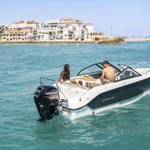 Quicksilver Activ 555 Bowrider