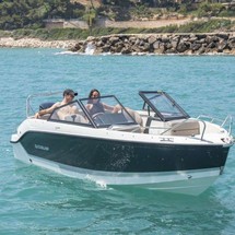 Quicksilver Activ 555 Bowrider