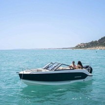 Quicksilver Activ 555 Bowrider