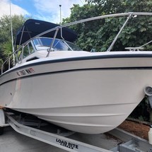 Grady-White Seafarer 228