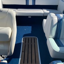 Sea ray 260 bow rider select