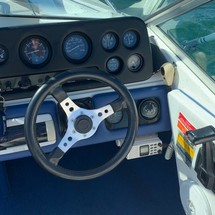 Sea ray 260 bow rider select