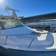 Grady-White Express 370