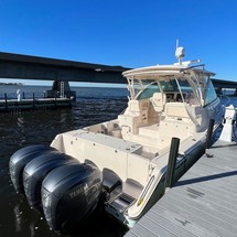 Grady-White Express 370