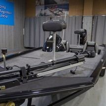 Lund Boats 1775 Impact SS