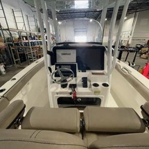 Angler Pro Boats 2900 center console
