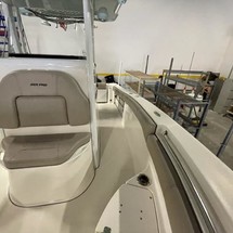 Angler Pro Boats 2900 center console