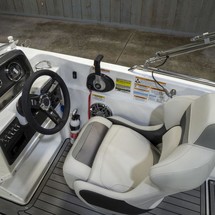 Hurricane 201 sundeck sport