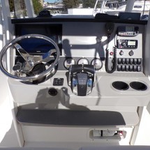 Boston Whaler 270 Dauntless