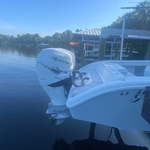 Yellowfin 32 offshore