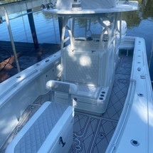 Yellowfin 32 offshore