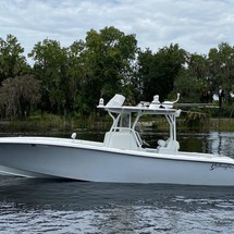 Yellowfin 32 offshore