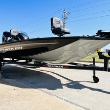Tracker Pro Team 175 TF