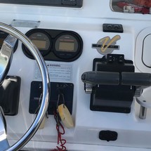 Century 2900 center console